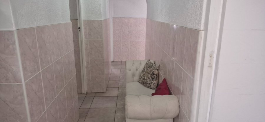 To Let 2 Bedroom Property for Rent in Belthorn Estate Western Cape